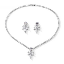 Conjunto Colar e Brincos Flor Cravejado com Zircônia Argentia