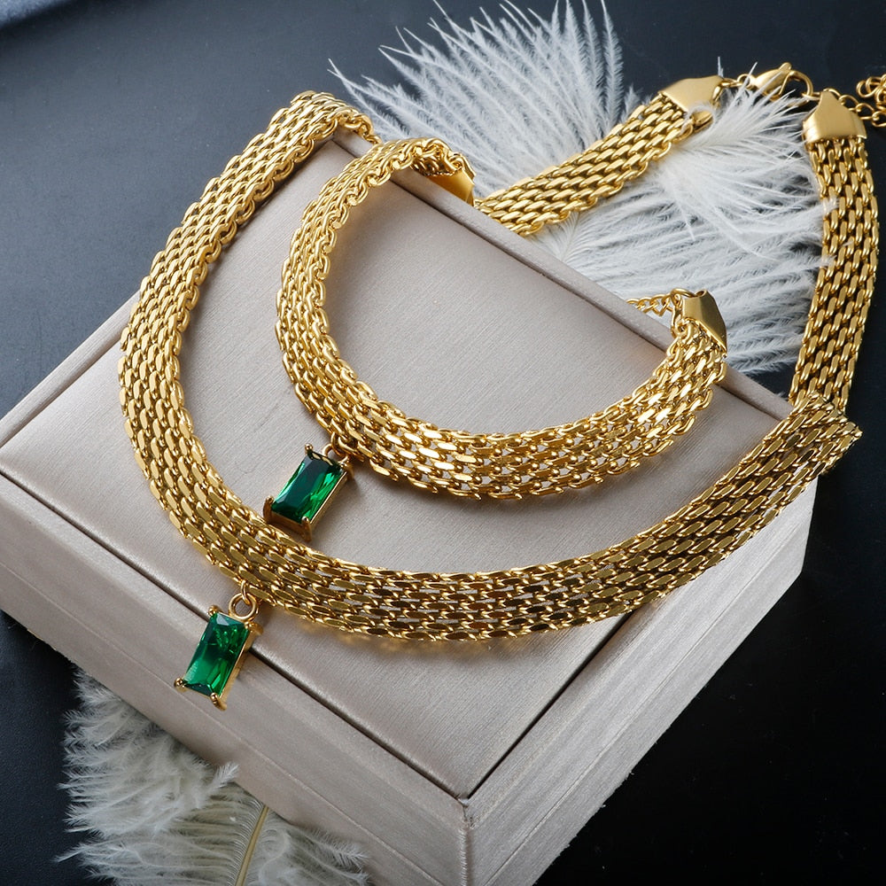 Conjunto Colar e Pulseira de Malha Dourada Pingente de Zircônia Argentia